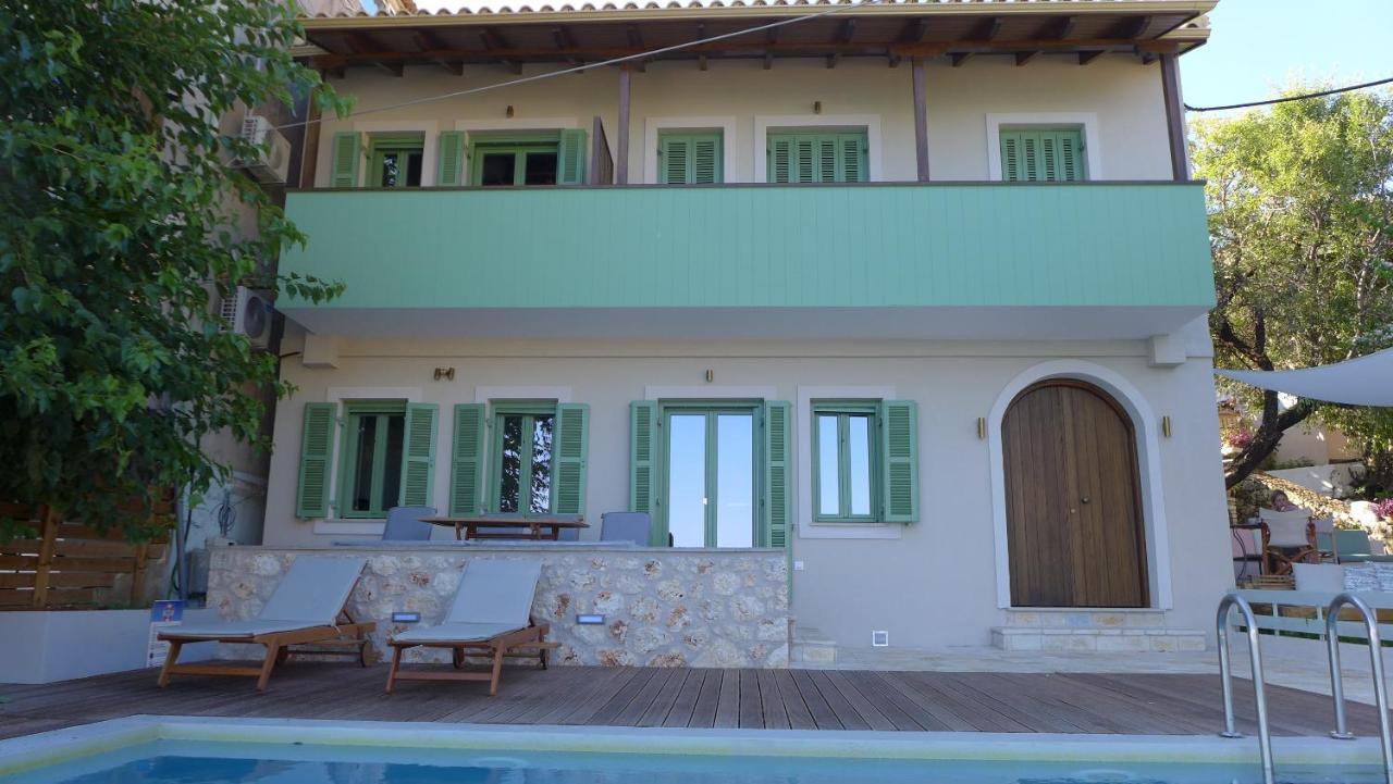 Caltabania Suites Áyios Nikítas Exterior foto