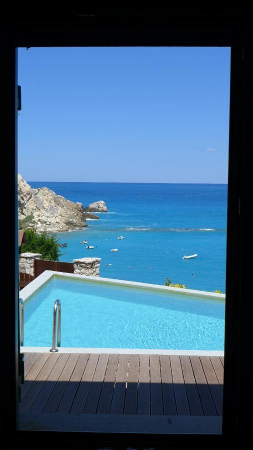 Caltabania Suites Áyios Nikítas Exterior foto